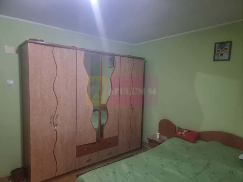 ISLAZ / IF - CASA P+1 (7 CAM) DE VANZARE